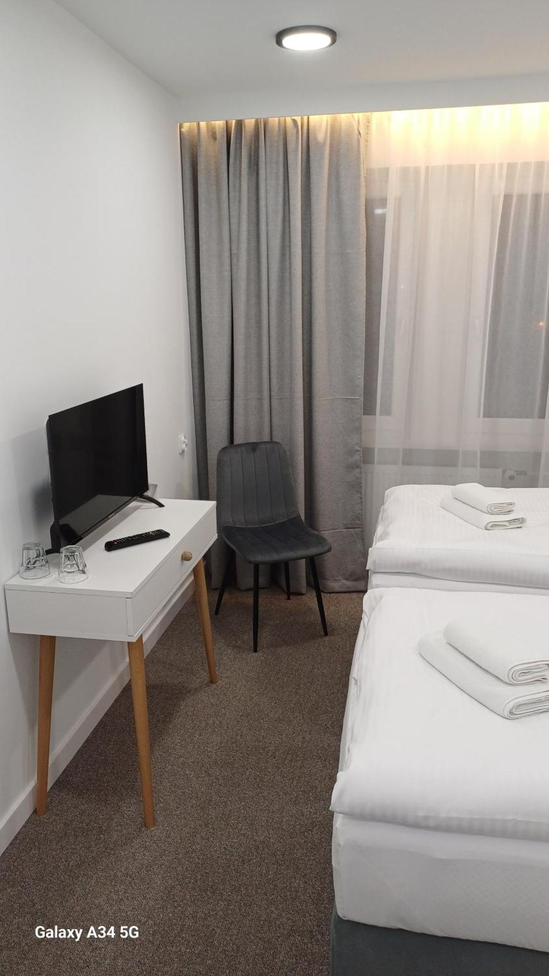 Hotel Piast Myślibórz Buitenkant foto